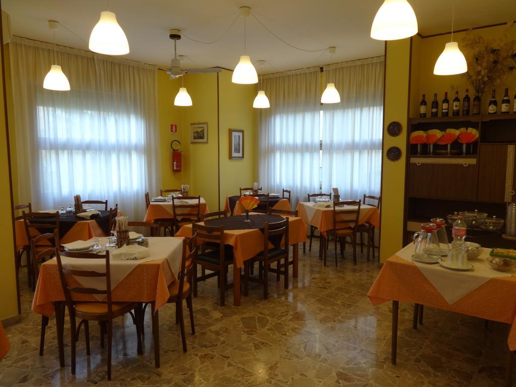 Hotel Saturno Chianciano Terme Eksteriør bilde